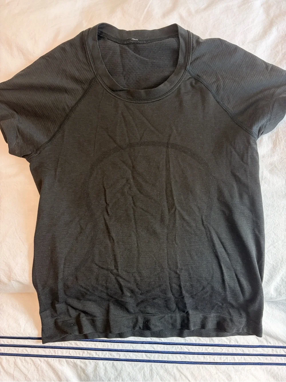 Lululemon Swiftly Tech Short Sleeve Shirt 2.0 Waist Length - Picture 2 of 3